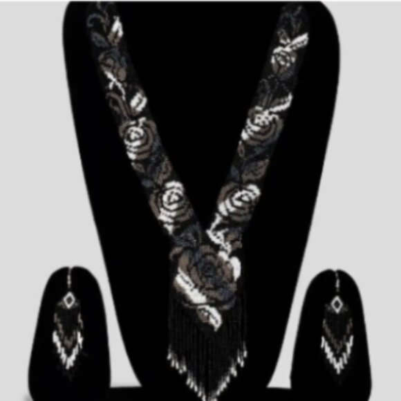 Handmade Beaded Jewelry Set – Boho Necklace & Earrings Rose Black - Picture 1 of 2